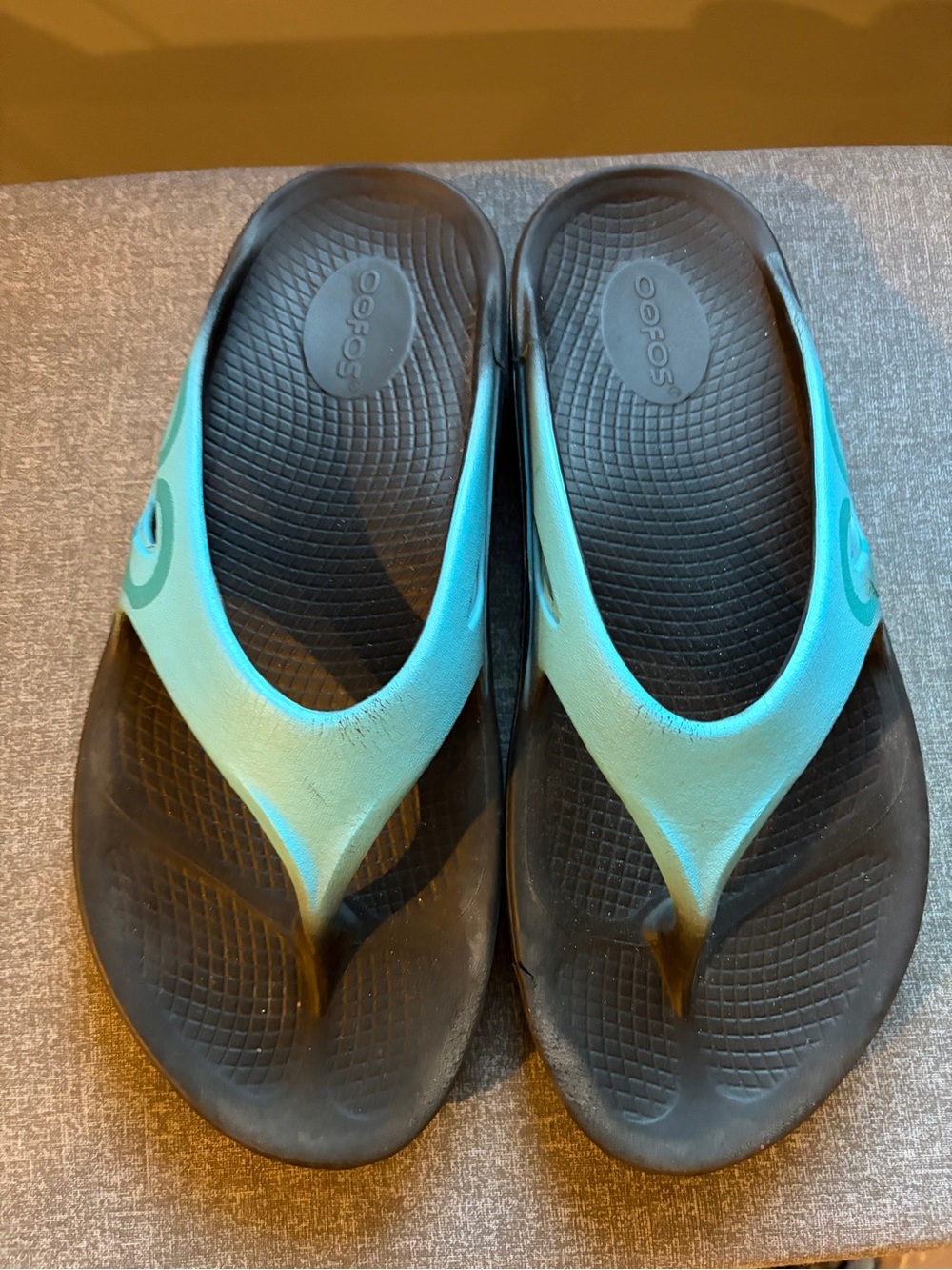 Recovery flip flops OOFOS